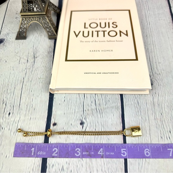 Louis Vuitton vintage lock and key necklace with bracelet - Picture 4 of 5
